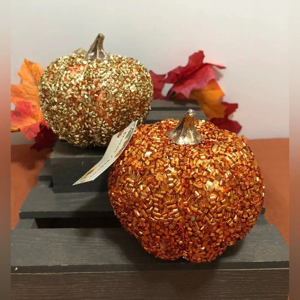🧡 2 SEQUIN COVERED PUMPKINS 🧡